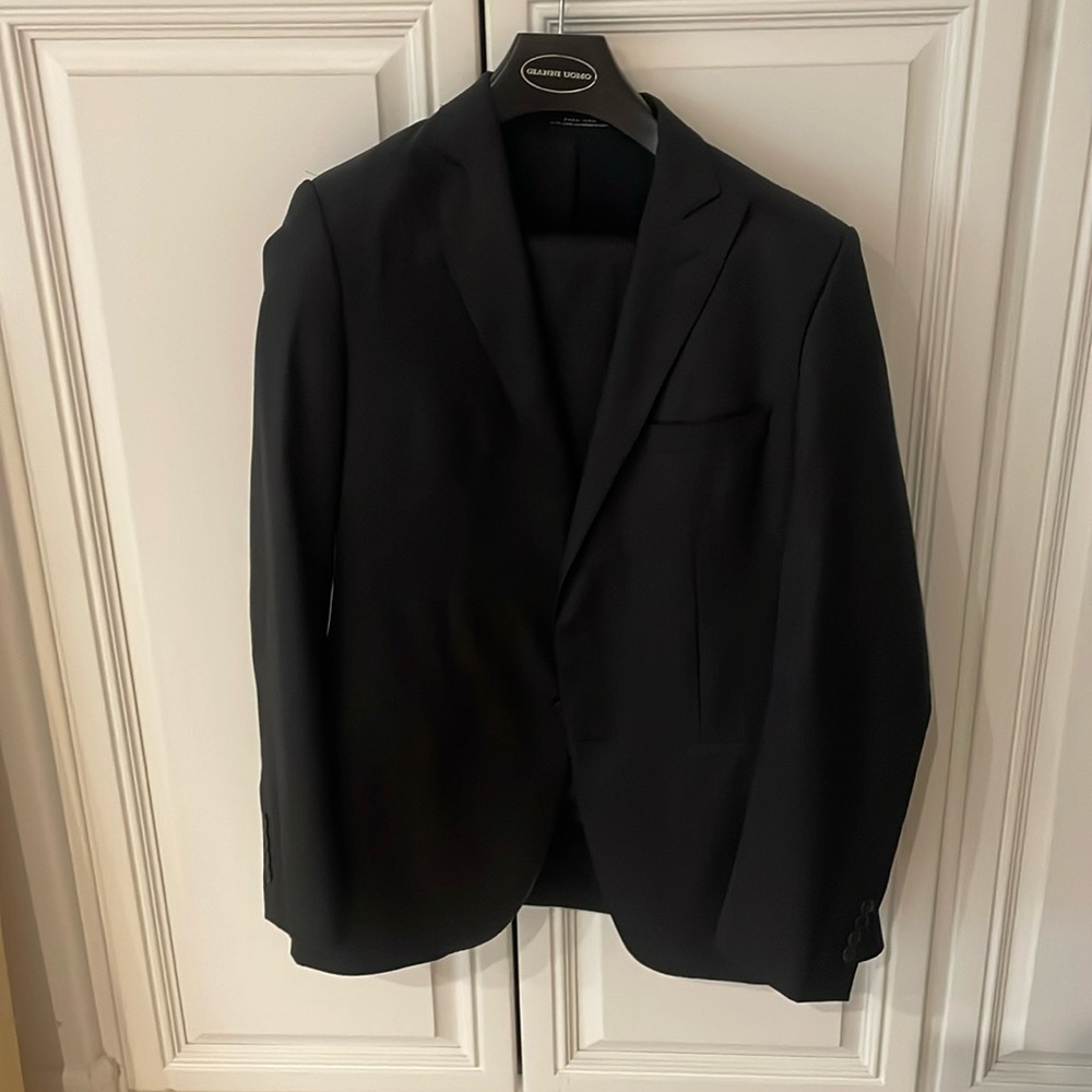 Men’s Zara blue wool suit